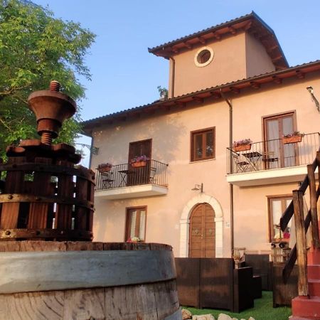 "Il Casaletto" Agriturismo Moderno, Vista Panoramica E Cibo Spettacolare- Scurcola Marsicana Exteriör bild