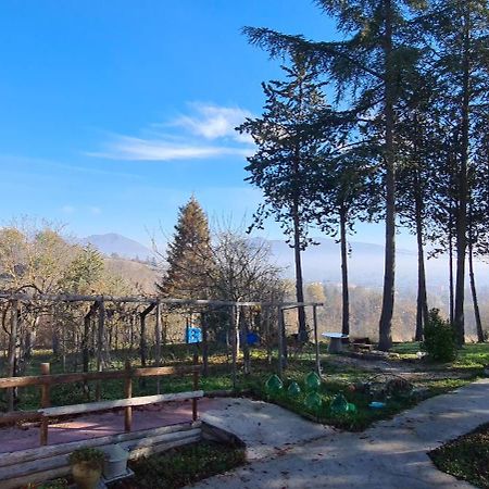 "Il Casaletto" Agriturismo Moderno, Vista Panoramica E Cibo Spettacolare- Scurcola Marsicana Exteriör bild