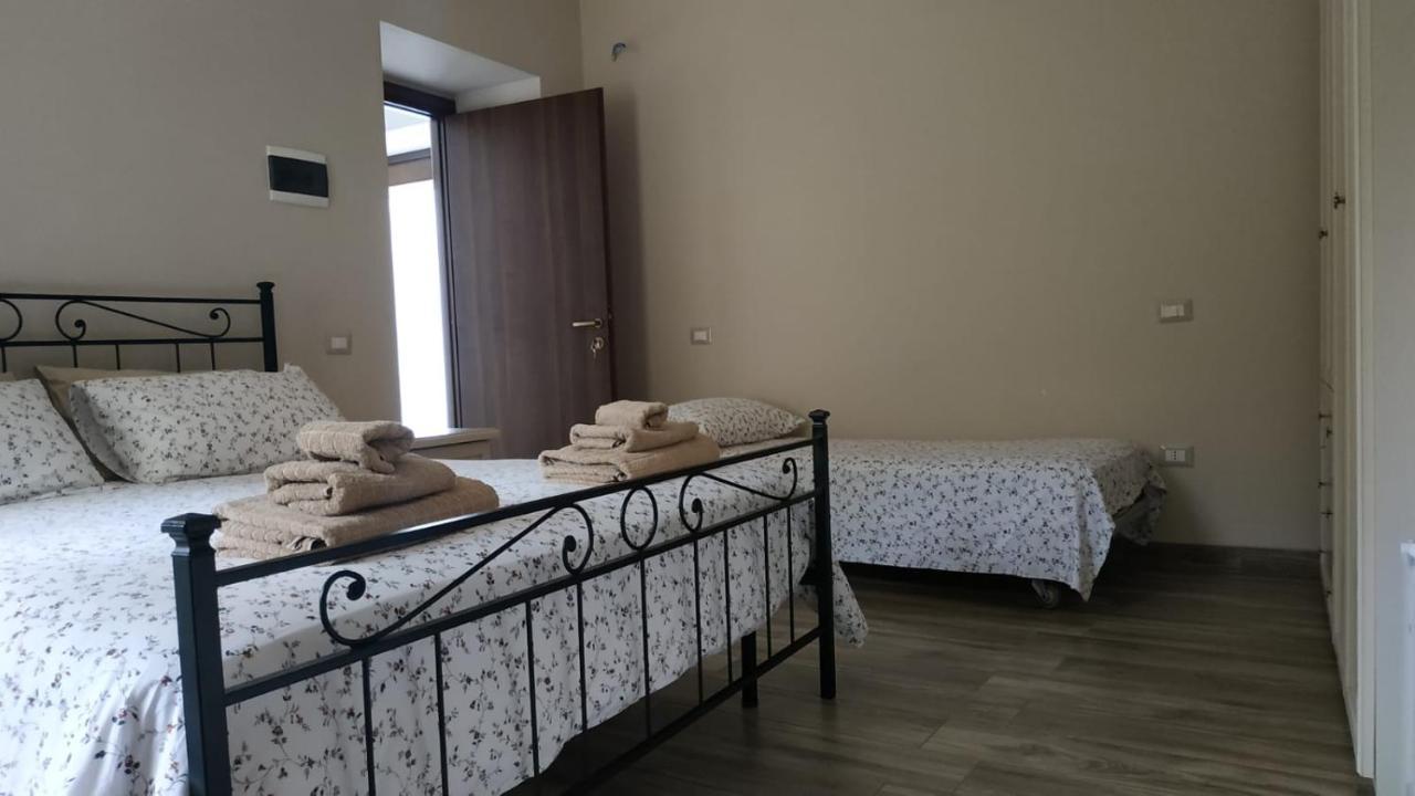 "Il Casaletto" Agriturismo Moderno, Vista Panoramica E Cibo Spettacolare- Scurcola Marsicana Exteriör bild