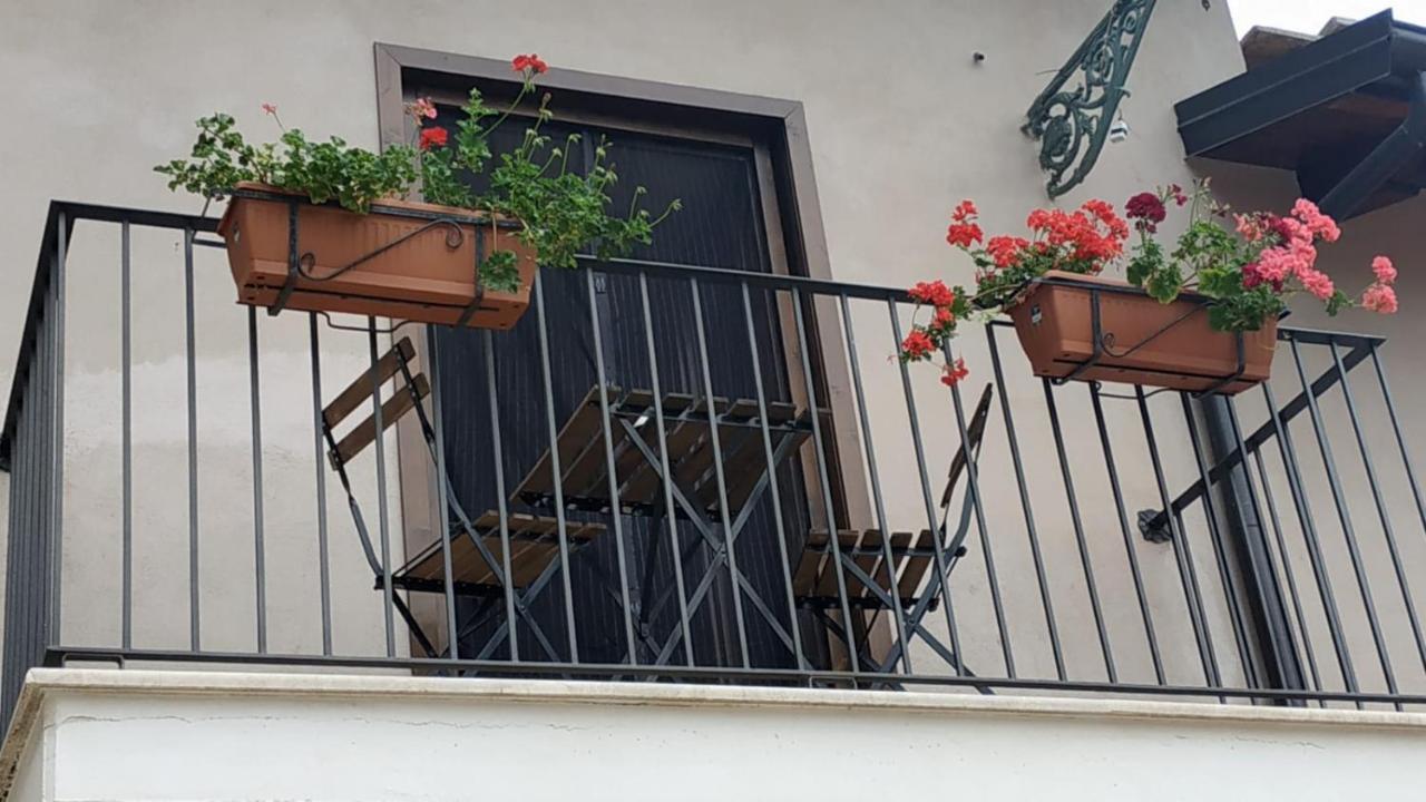 "Il Casaletto" Agriturismo Moderno, Vista Panoramica E Cibo Spettacolare- Scurcola Marsicana Exteriör bild