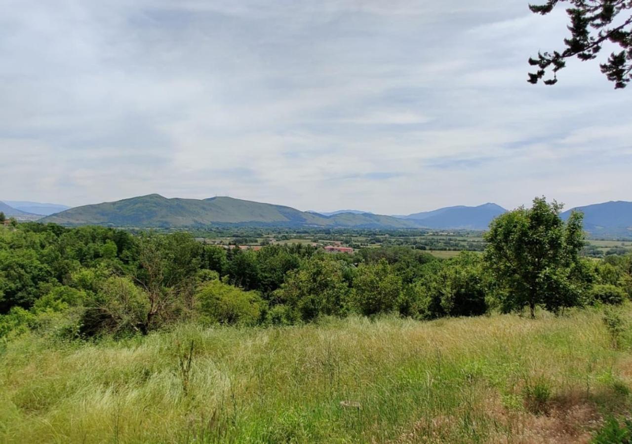 "Il Casaletto" Agriturismo Moderno, Vista Panoramica E Cibo Spettacolare- Scurcola Marsicana Exteriör bild