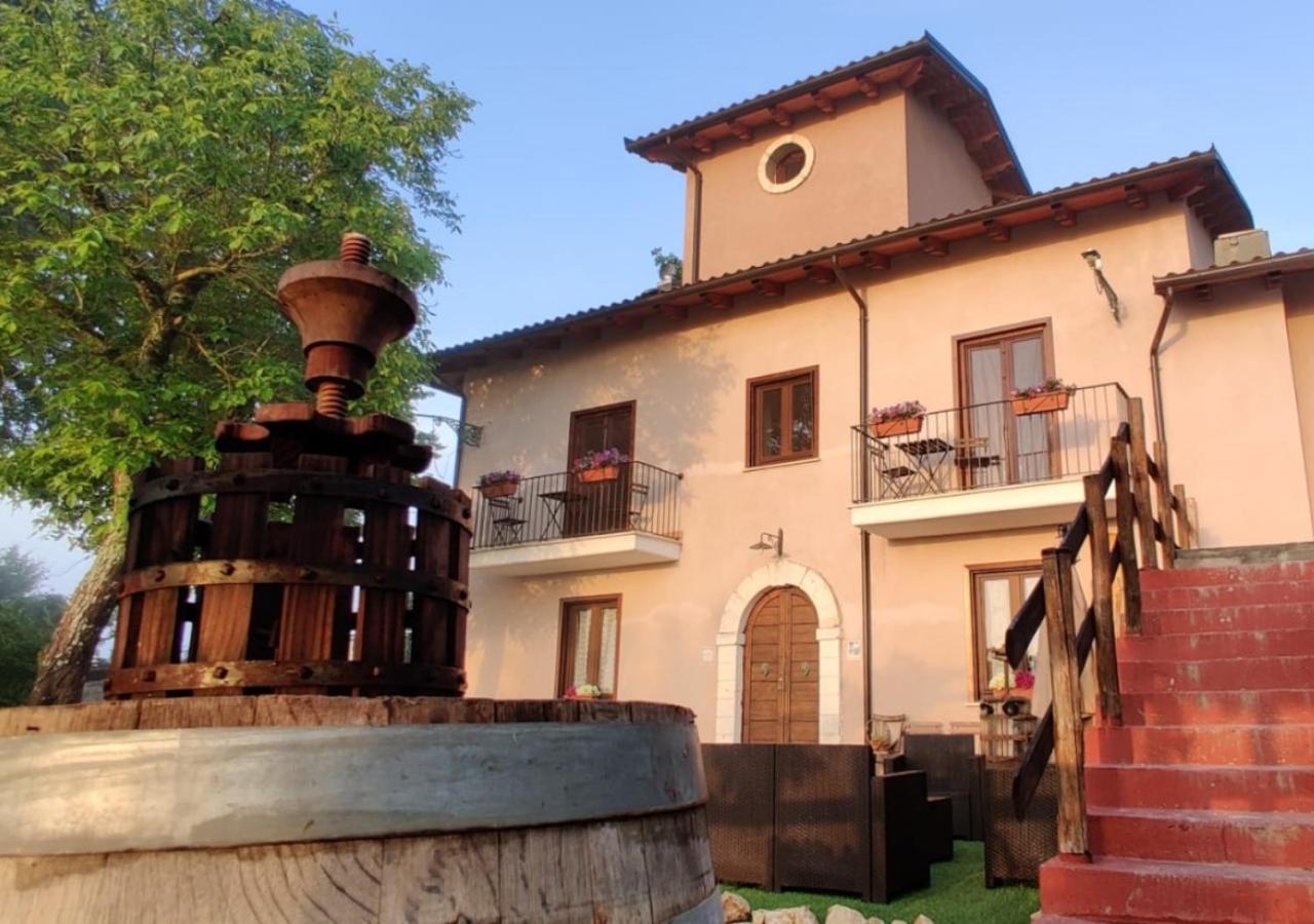 "Il Casaletto" Agriturismo Moderno, Vista Panoramica E Cibo Spettacolare- Scurcola Marsicana Exteriör bild