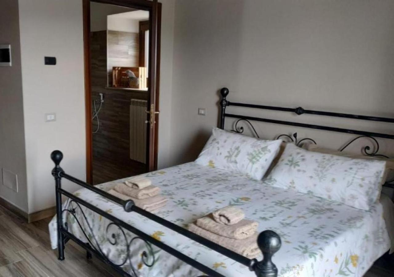 "Il Casaletto" Agriturismo Moderno, Vista Panoramica E Cibo Spettacolare- Scurcola Marsicana Exteriör bild