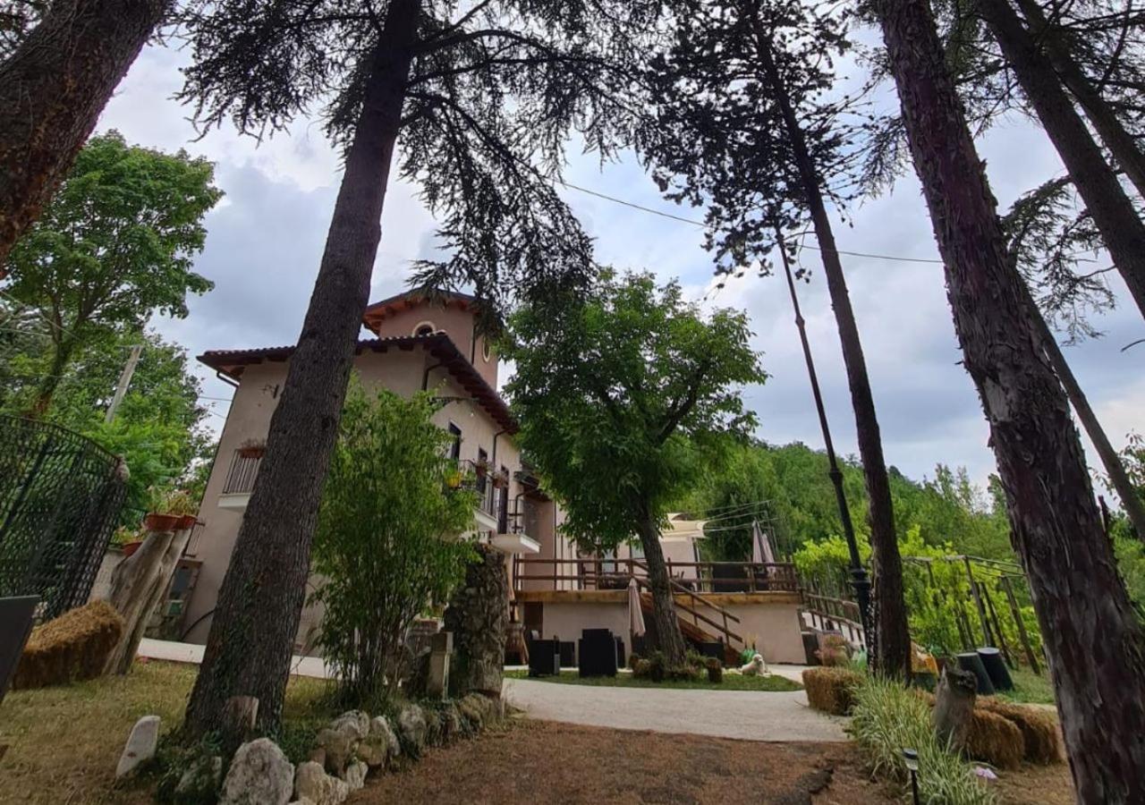 "Il Casaletto" Agriturismo Moderno, Vista Panoramica E Cibo Spettacolare- Scurcola Marsicana Exteriör bild