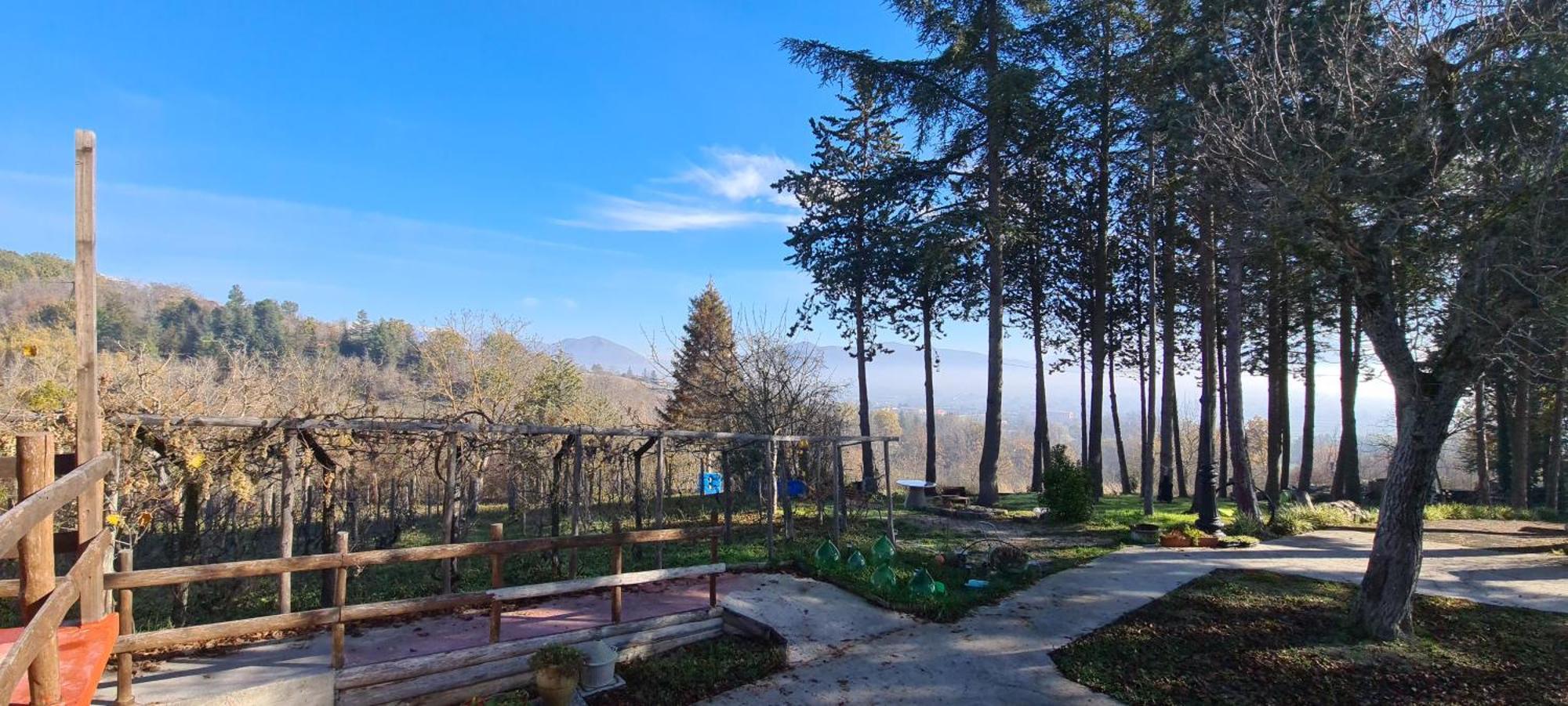 "Il Casaletto" Agriturismo Moderno, Vista Panoramica E Cibo Spettacolare- Scurcola Marsicana Exteriör bild